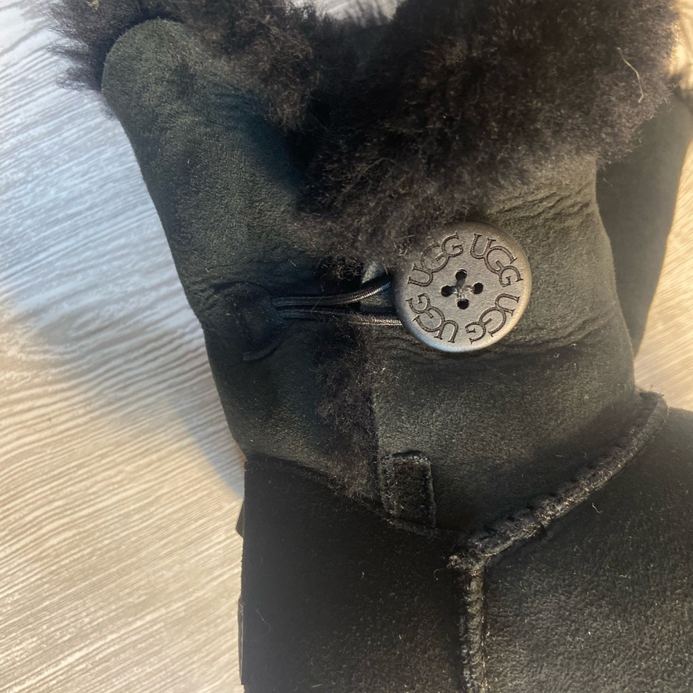 Black Uggs - image 7